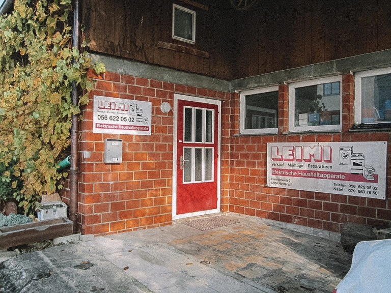 Reparatur und Ausstellung